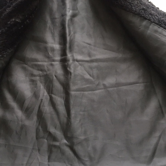 EST. 1946 Fuzzy Vest Black S - Picture 6 of 8